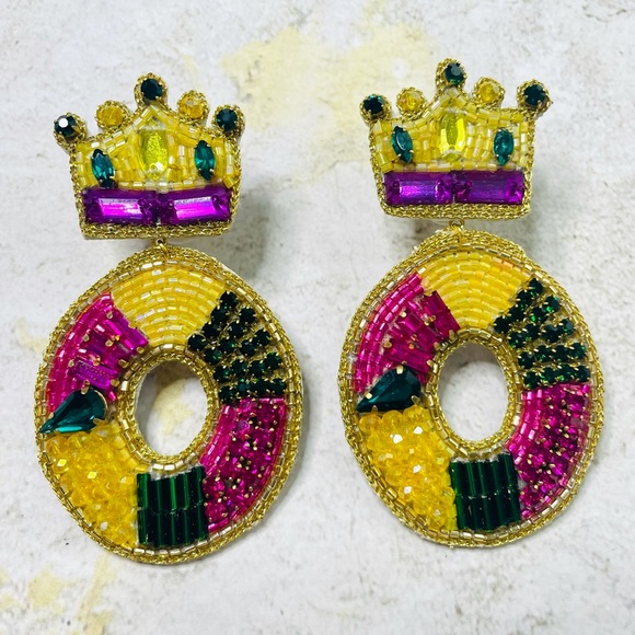 Mardi Gras King Cake Earrings - Picture 5 of 5